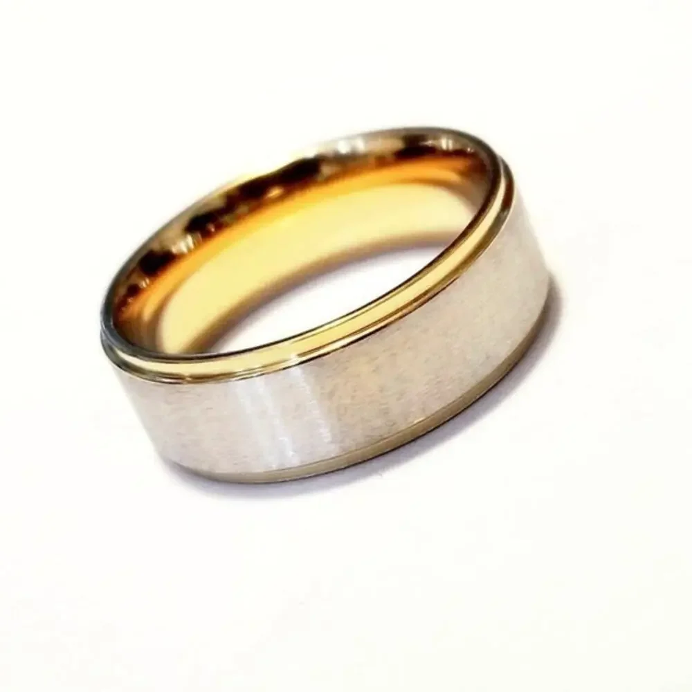 New stainless‎ steel two tone ring size 7